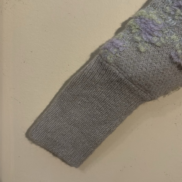 By Anthropologie Purple Beige Textured Oversized V-Neck Sweater Size XS - Picture 11 of 16